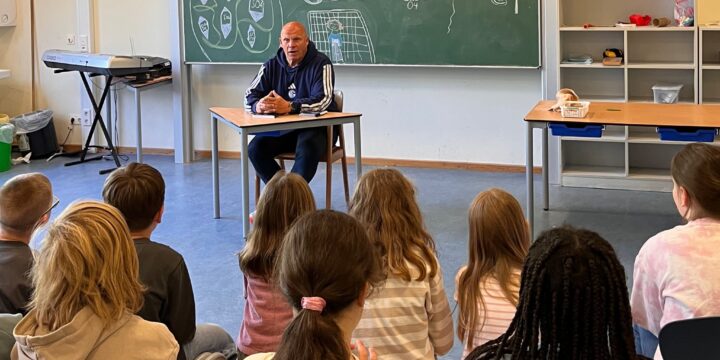 Lesung mit einem ehemaligen Fußballprofi